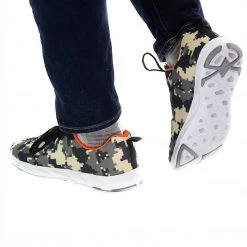 Frogg Toggs Shortfin Men's Shoe, Digital Camo And Orange