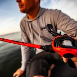 Lews Lew's Mach Smash SLP Baitcast Combo, 7+1 MCS IM6 Winn Grip