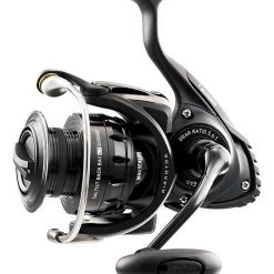 New Arrivals Daiwa Saltist Back Bay STTBBLTMD-C Spinning Reels